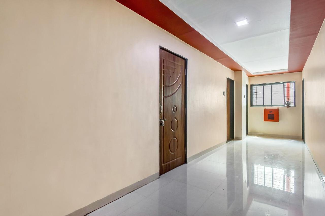 Oyo Hotel Samarth Lodge Солапур Екстериор снимка